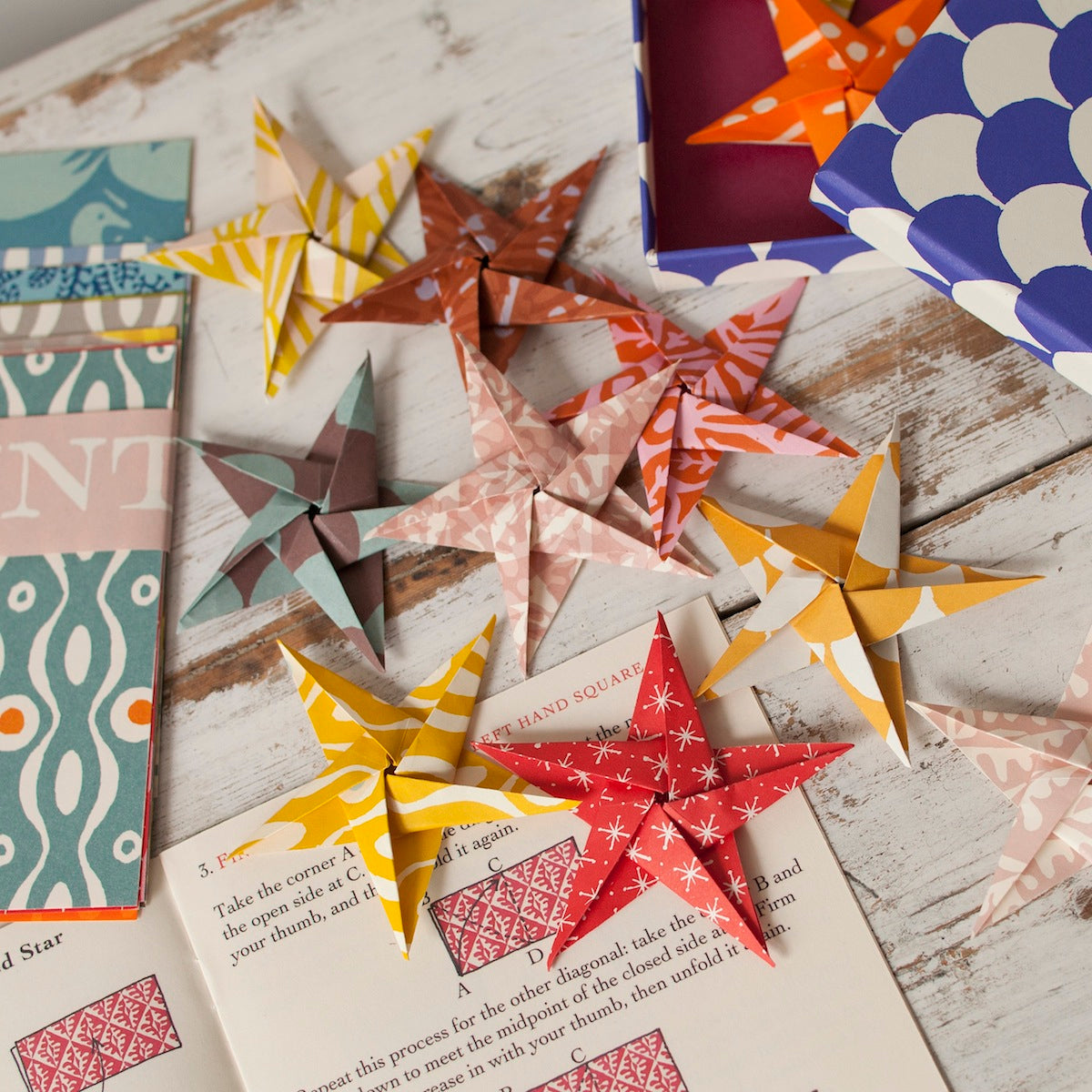 Garland of Stars Origami Kit