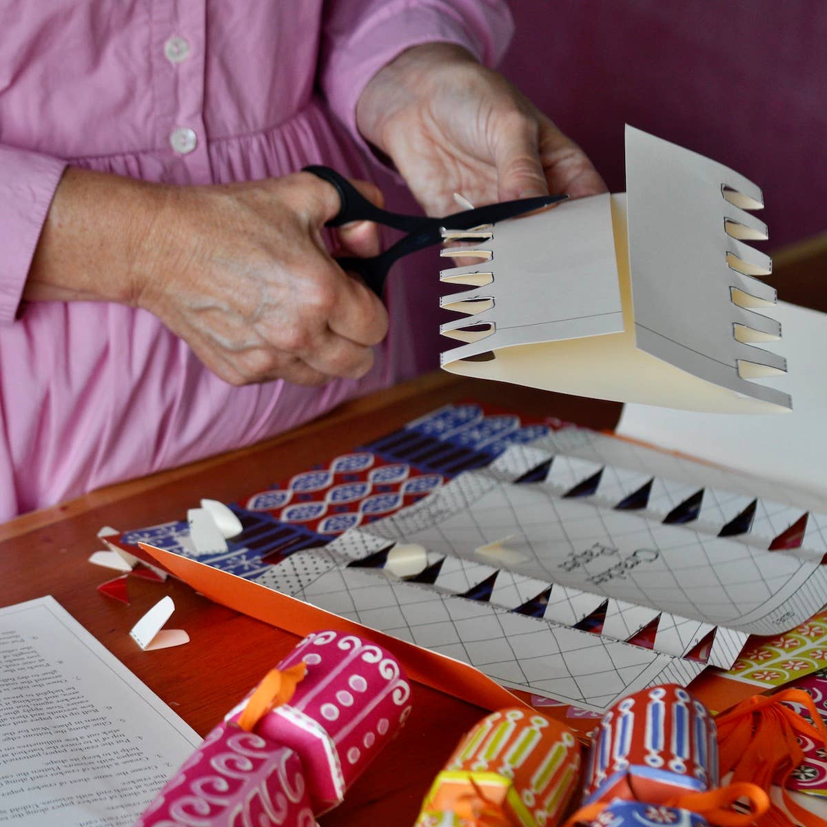 Make Your Own Cracker Set