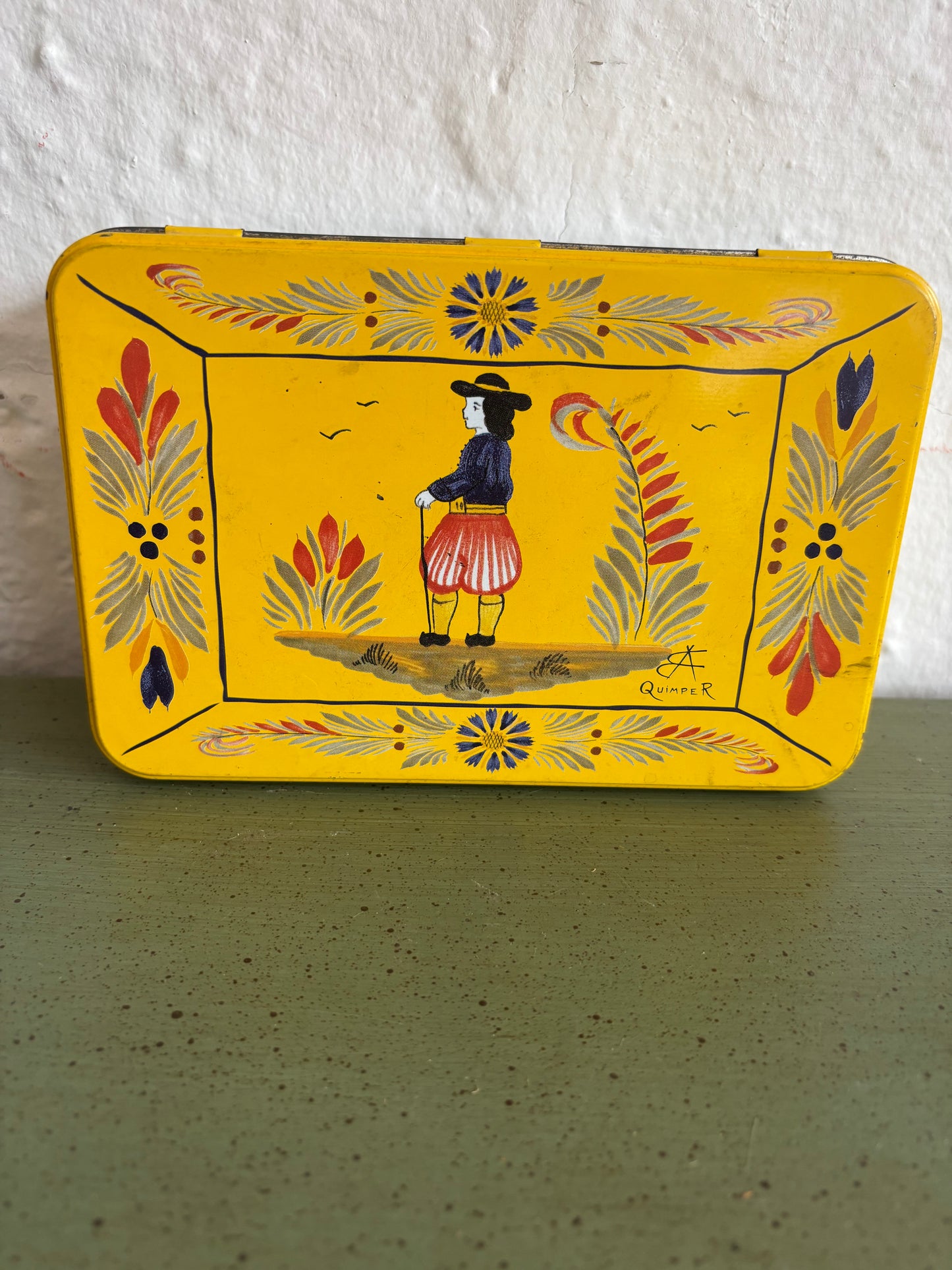 Quimper Storage Tin