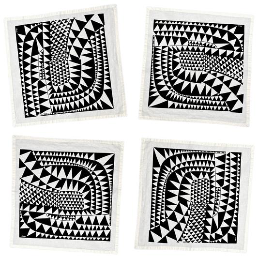 Dolphin Studio Triangle Napkins (4)